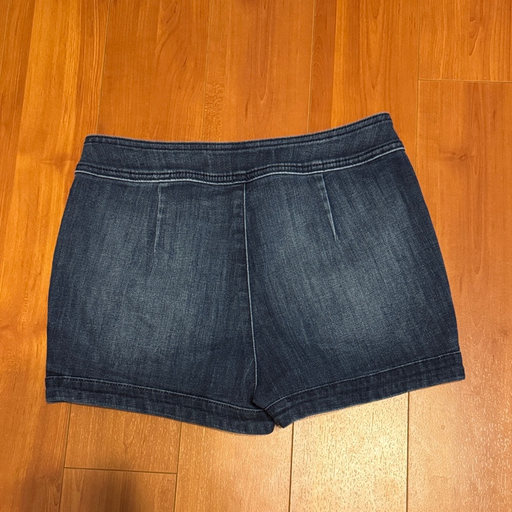 Express - Picture 2 of 2